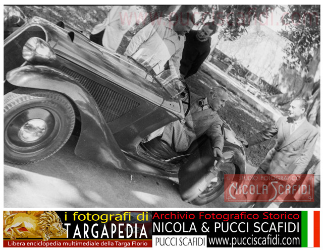 Tazio Nuvolari (1).jpg
